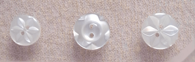 Buttons (pack 10) - Fruit Gum - 16mm - White